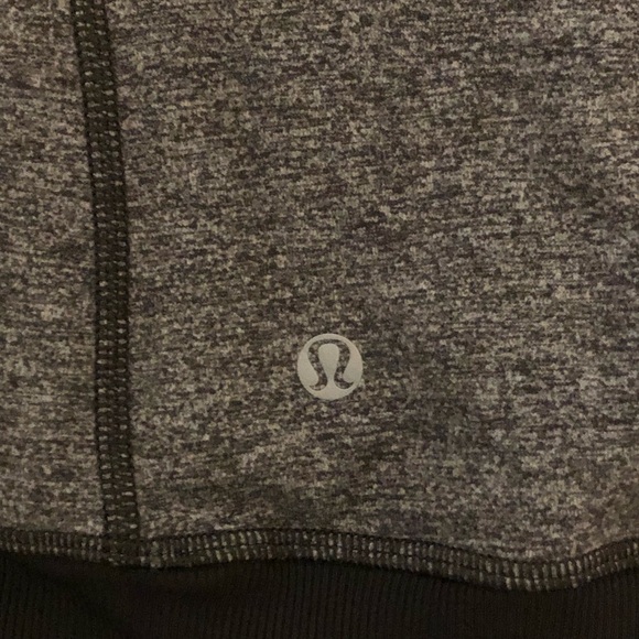 Lululemon Grey Jacket Size 8 EUC - Picture 6 of 6